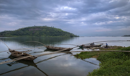 ОЗЕРО КИВУ (КОНГО)