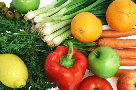 Самыми загрязненными пестицидами продуктами являются яблоки